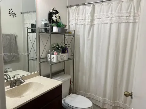 18247 NW 88th Place Hialeah FL 33018