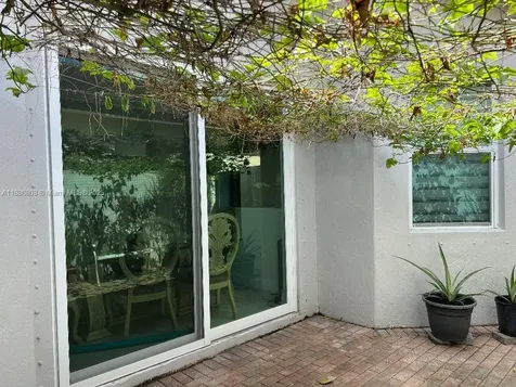 18247 NW 88th Place Hialeah FL 33018