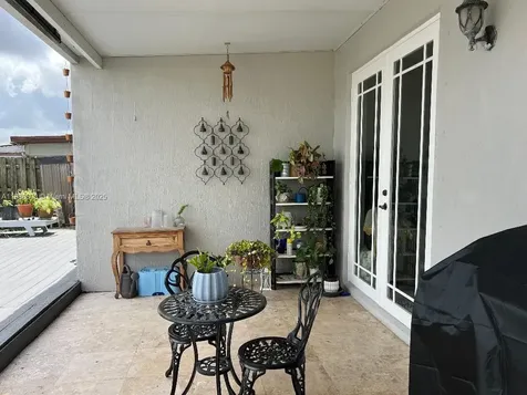 18247 NW 88th Place Hialeah FL 33018