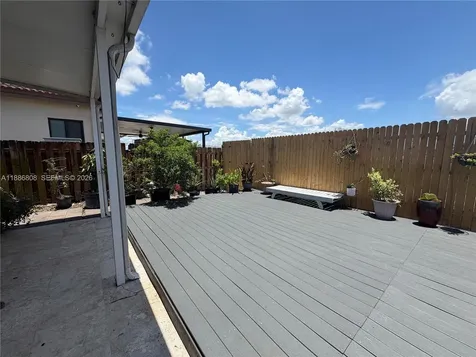 18247 NW 88th Place Hialeah FL 33018