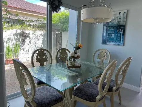 18247 NW 88th Place Hialeah FL 33018