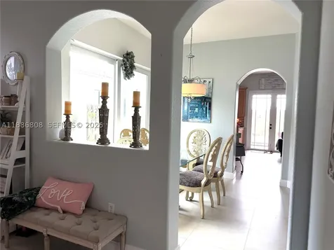 18247 NW 88th Place Hialeah FL 33018