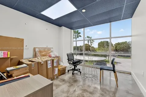 2201 NW 102nd Place Doral FL 33172