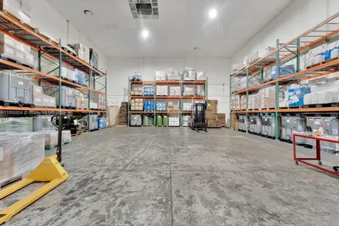 2201 NW 102nd Place Doral FL 33172