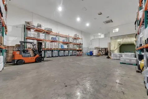 2201 NW 102nd Place Doral FL 33172
