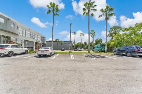 2201 NW 102nd Place Doral FL 33172