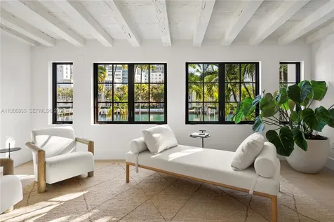 6065 Pine Tree Drive Miami Beach FL 33140