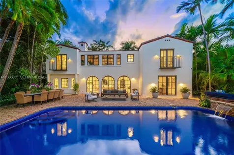 6065 Pine Tree Drive Miami Beach FL 33140
