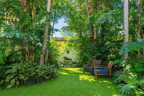 6065 Pine Tree Drive Miami Beach FL 33140