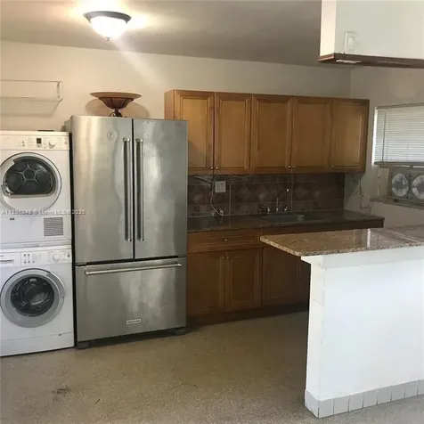 3477 NE 13 Oakland Park FL 33334
