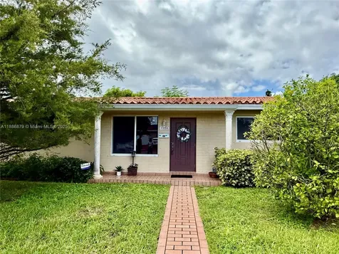 3310 SW 94th Place Miami FL 33165