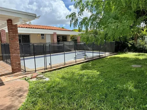 3310 SW 94th Place Miami FL 33165