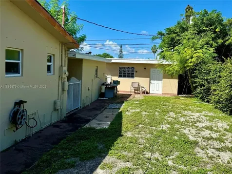 3310 SW 94th Place Miami FL 33165