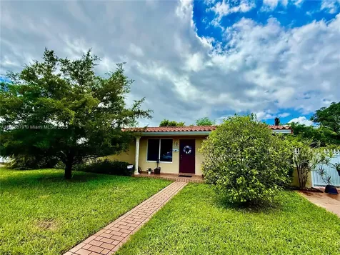 3310 SW 94th Place Miami FL 33165