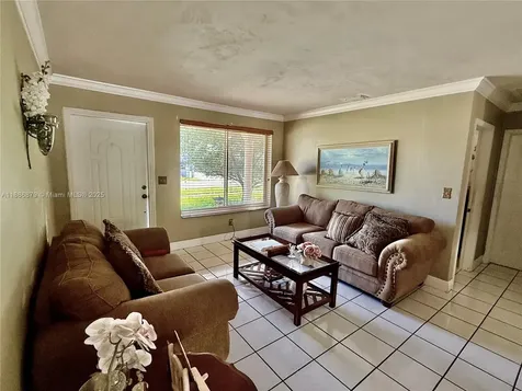 3310 SW 94th Place Miami FL 33165