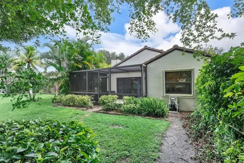 58 Ironwood Way N Palm Beach Gardens FL 33418