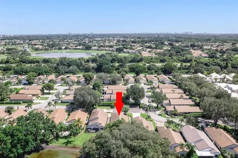 58 Ironwood Way N Palm Beach Gardens FL 33418