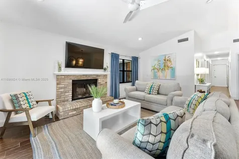 58 Ironwood Way N Palm Beach Gardens FL 33418