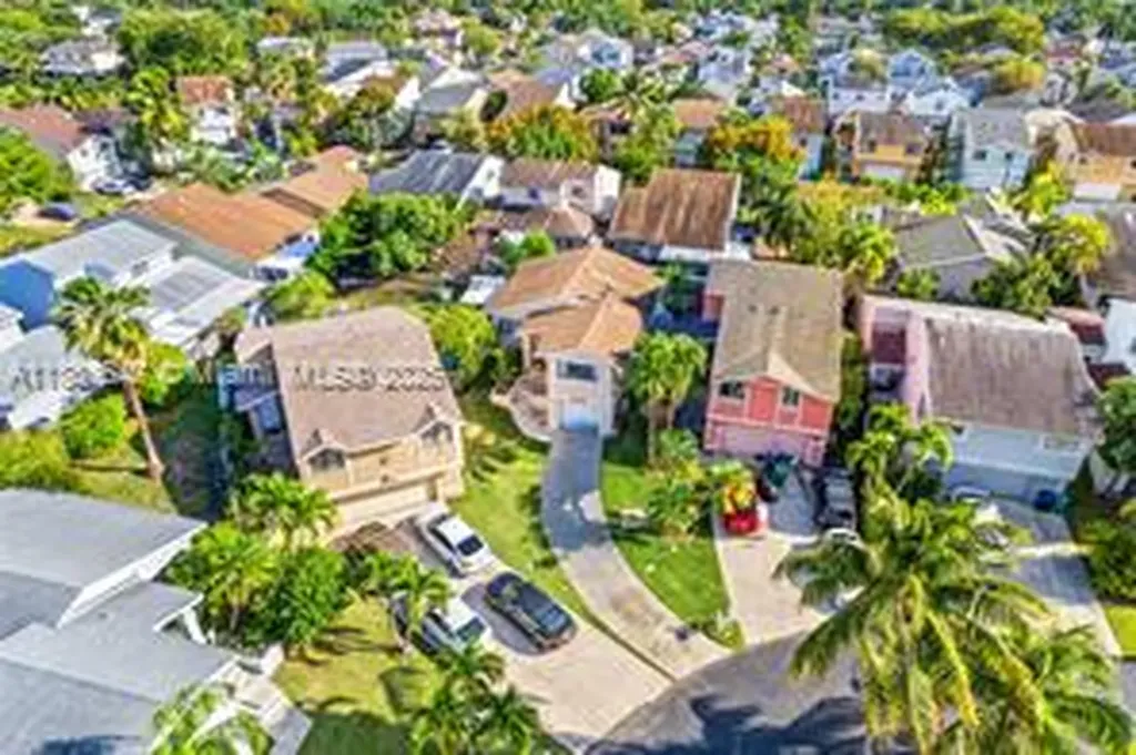 10042 SW 220th Street Cutler Bay FL 33190