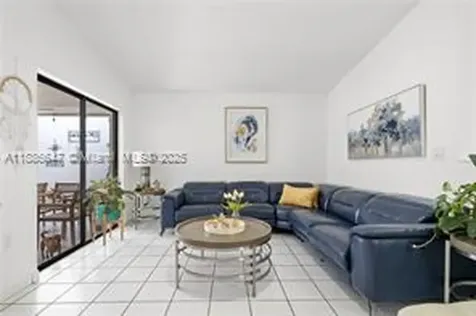 10042 SW 220th Street Cutler Bay FL 33190