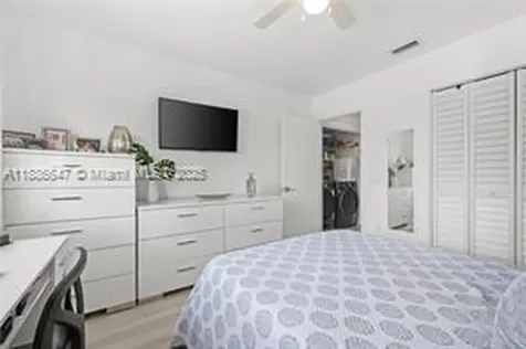 10042 SW 220th Street Cutler Bay FL 33190
