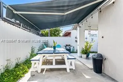 10042 SW 220th Street Cutler Bay FL 33190
