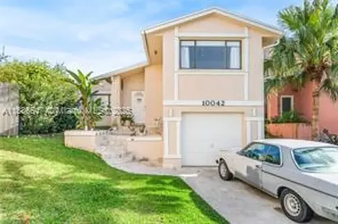 10042 SW 220th Street Cutler Bay FL 33190