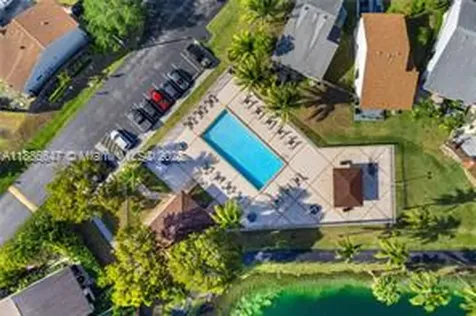10042 SW 220th Street Cutler Bay FL 33190