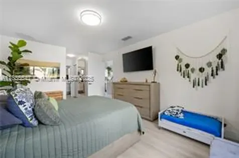 10042 SW 220th Street Cutler Bay FL 33190