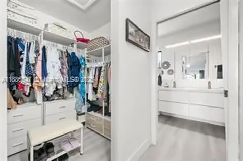 10042 SW 220th Street Cutler Bay FL 33190