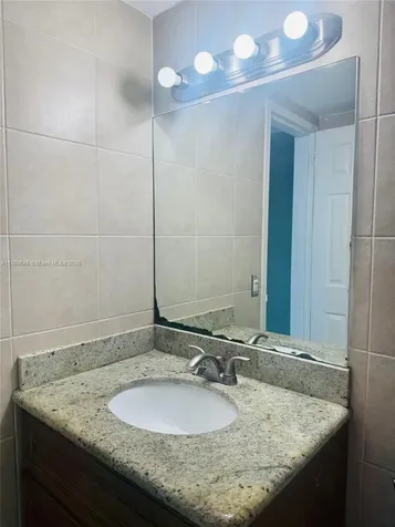 2000 NE 135th Street North Miami FL 33181