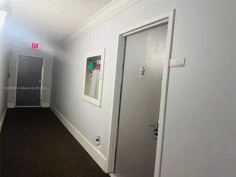 2000 NE 135th Street North Miami FL 33181