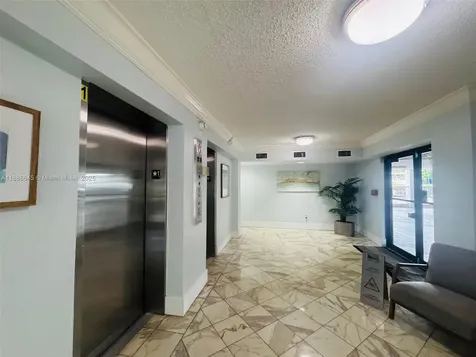 2000 NE 135th Street North Miami FL 33181
