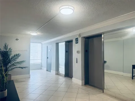 2000 NE 135th Street North Miami FL 33181