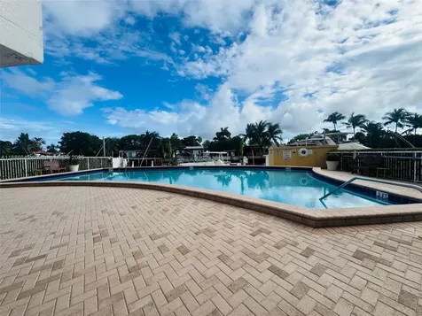 2000 NE 135th Street North Miami FL 33181