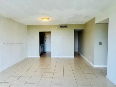 2000 NE 135th Street North Miami FL 33181