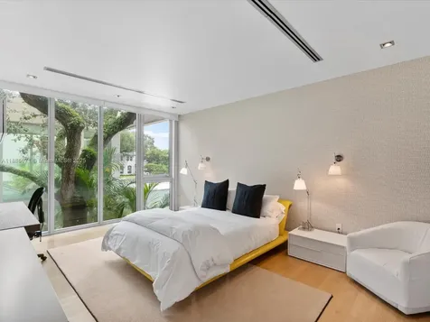 1015 N Rio Vista Boulevard Fort Lauderdale FL 33301