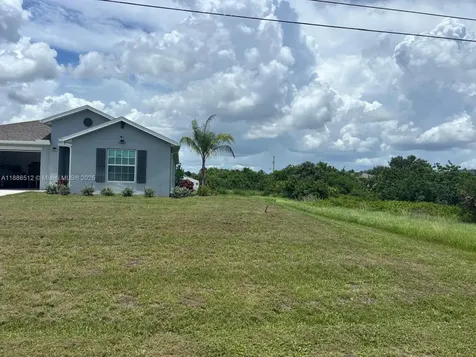153 Pembroke Street Lehigh Acres FL 33974