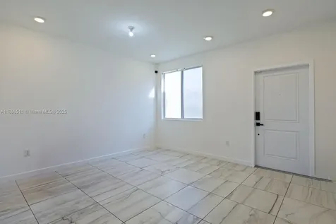 1014 SE 23rd Avenue Homestead FL 33035