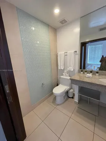 1036 Ocean Drive Miami Beach FL 33139