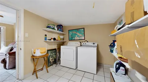 9035 SW 27th Street Miami FL 33165