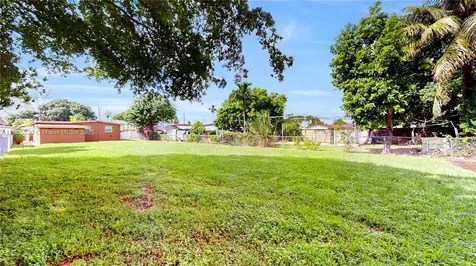 9035 SW 27th Street Miami FL 33165