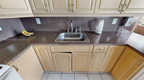 9035 SW 27th Street Miami FL 33165