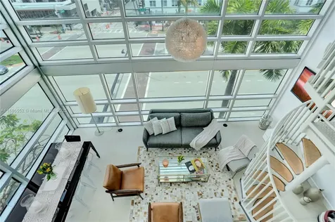 421 Meridian Avenue Miami Beach FL 33139