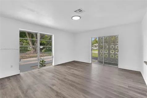 19701 Belmont Drive Cutler Bay FL 33157