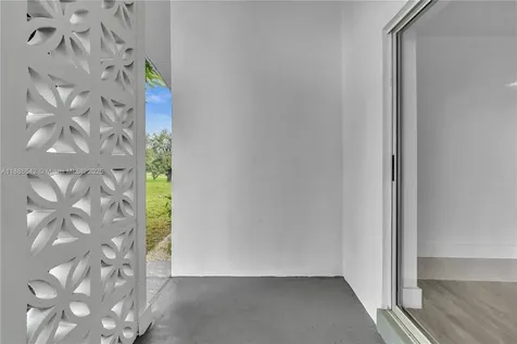 19701 Belmont Drive Cutler Bay FL 33157