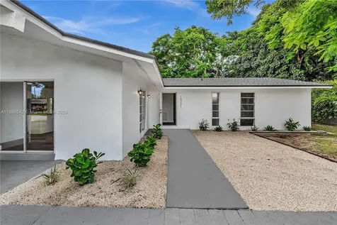 19701 Belmont Drive Cutler Bay FL 33157