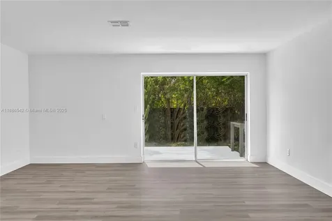 19701 Belmont Drive Cutler Bay FL 33157