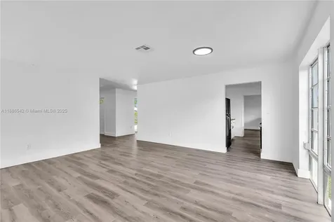 19701 Belmont Drive Cutler Bay FL 33157