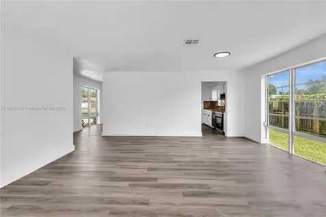 19701 Belmont Drive Cutler Bay FL 33157